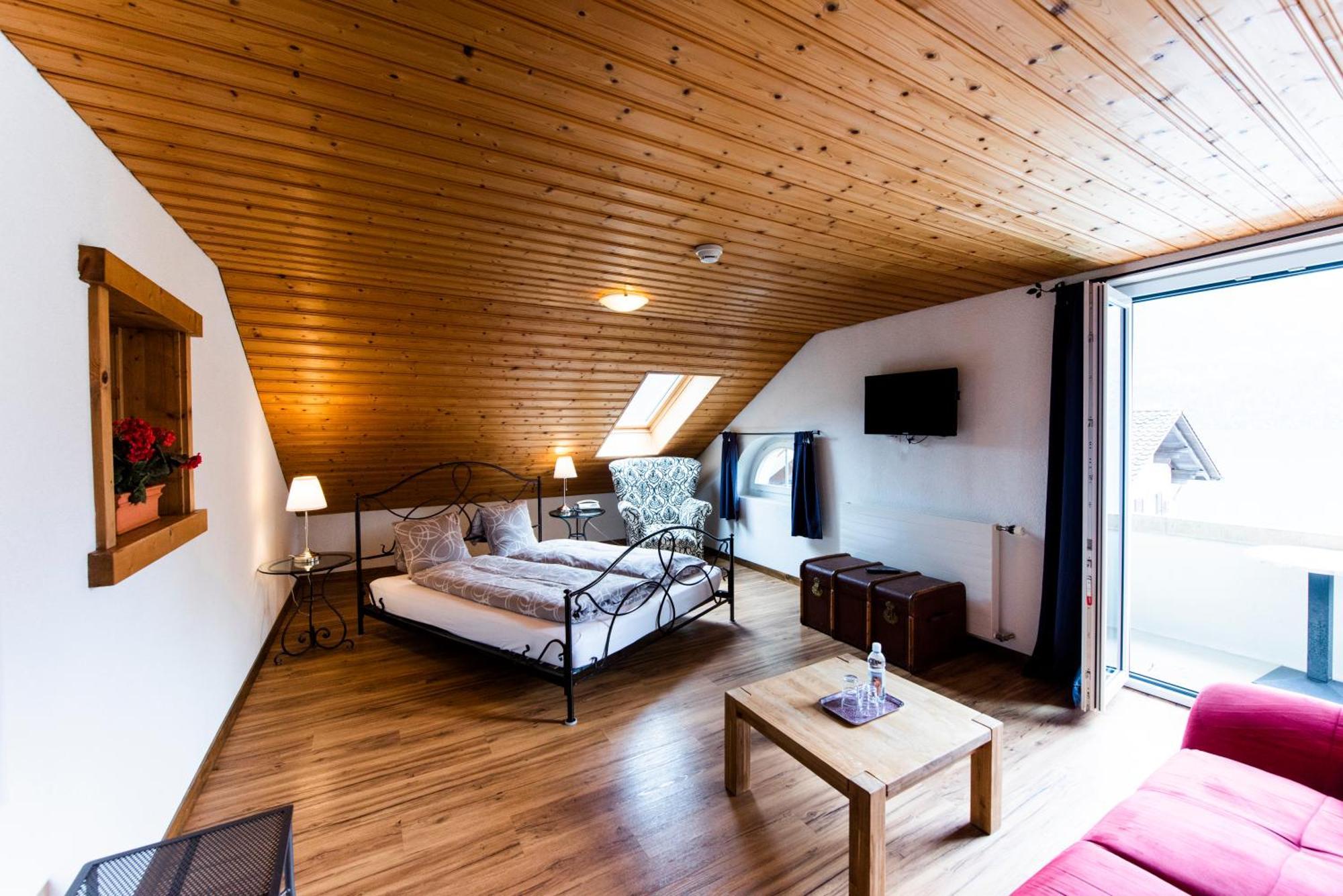 Hotel Brienzerburli Бриенц Экстерьер фото