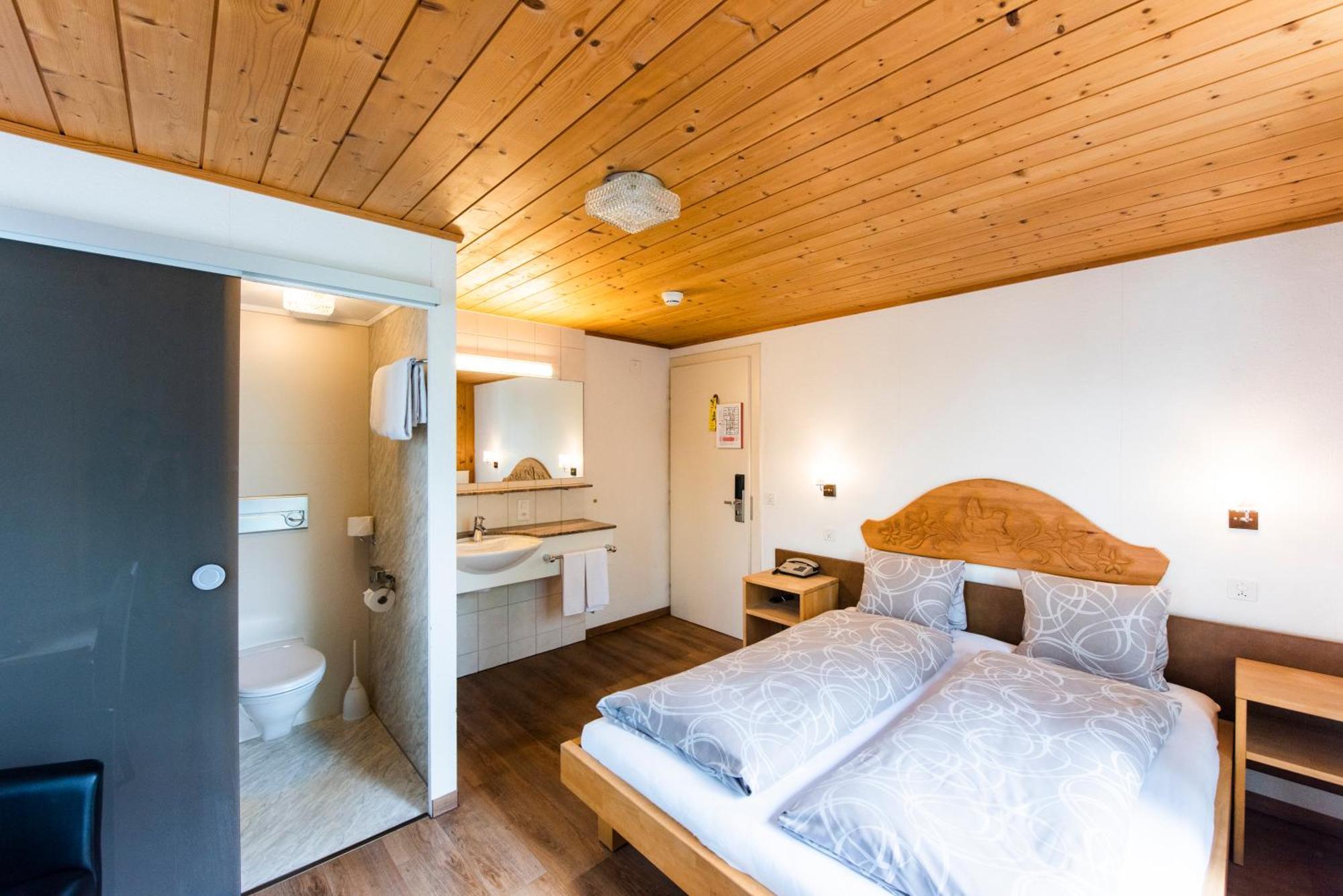 Hotel Brienzerburli Бриенц Экстерьер фото